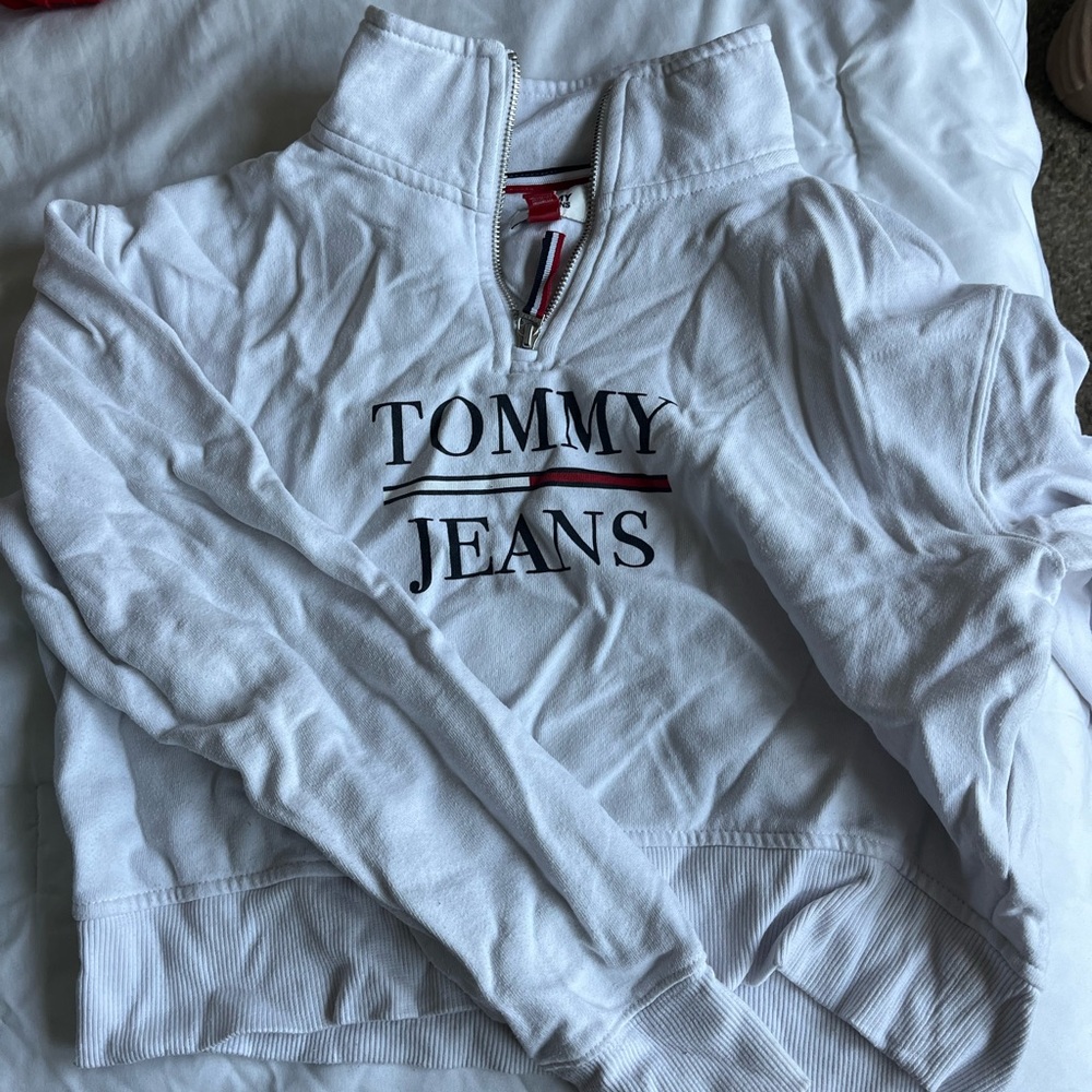 Tommy Hilfiger cropped sweater